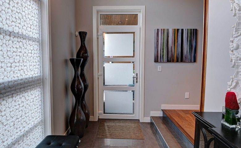 Single Front Entry Door | Custom Home in Calgary, Alberta