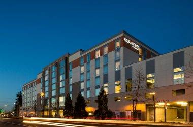 Four Points by Sheraton Hotel in Des Moines, Washington