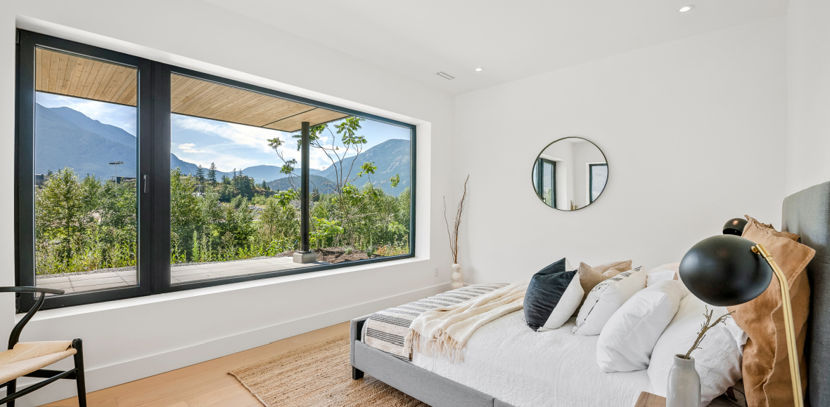 High-Performance Custom Home - Pemberton, BC - Triple Glazed Innotech ...